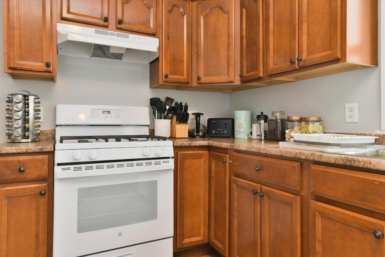 The Maverick - Luxurious Apartment - Free Parking - 2 Miles From Boston Logan Airport Chelsea Bagian luar foto